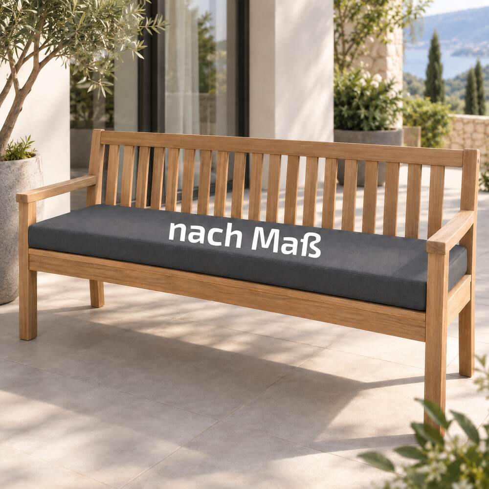 Maßgefertigte Bankauflage auf einer Holzbank