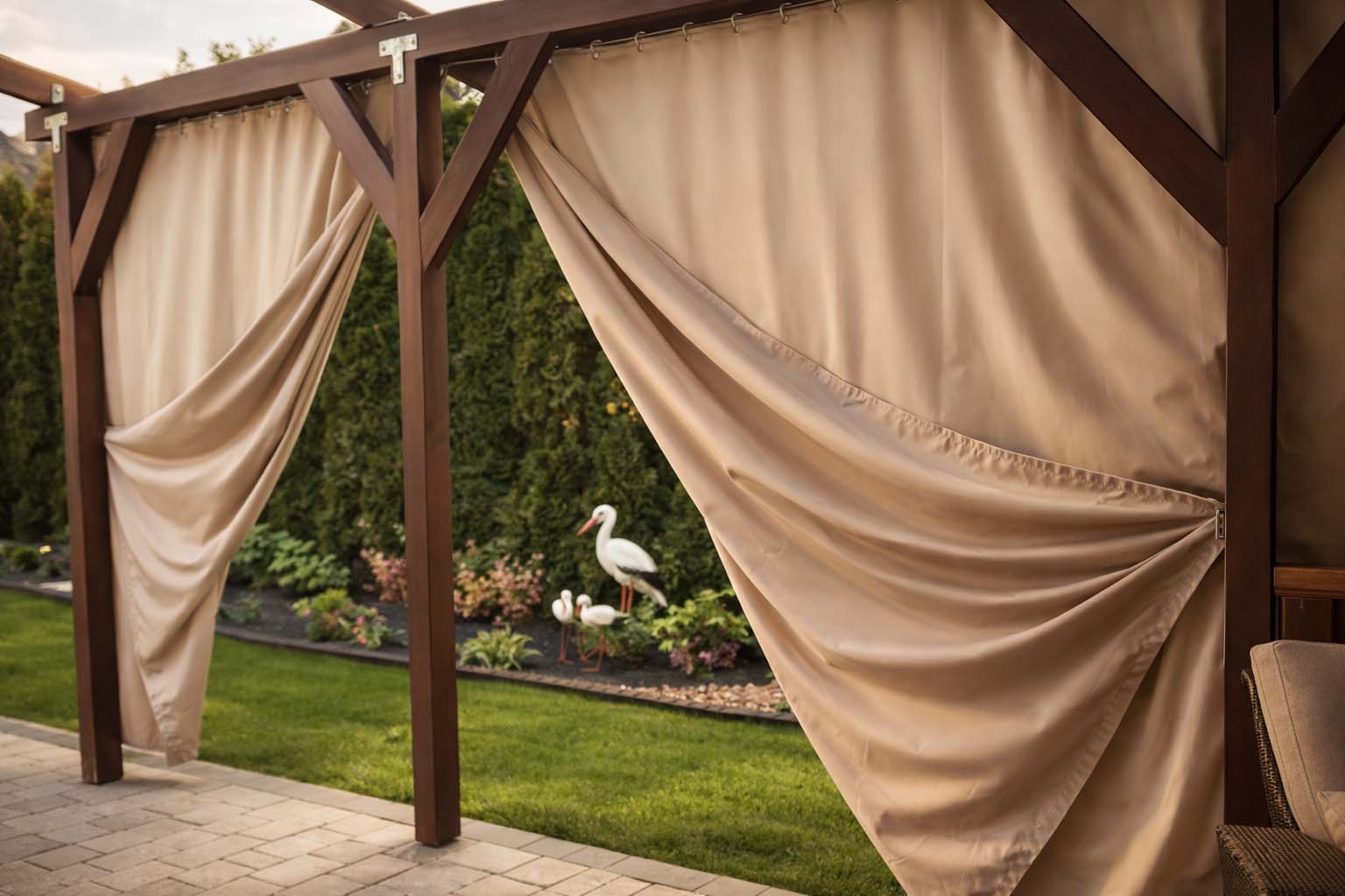 Outdoor Vorhänge wasserdicht auf Maß für Pergola im Garten und Balkon